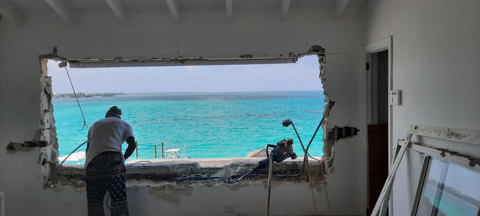 new window nassau bahamas